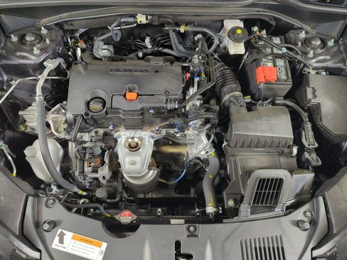 Certified 2026 Honda HR-V LX image 18
