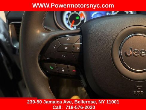Used 2023 Jeep Cherokee Altitude Lux AWD/4WD image 37