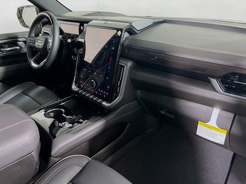 New 2026 GMC Yukon XL Elevation image 26