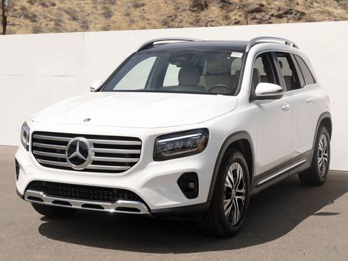 Used 2026 Mercedes-Benz GLB 250 image 5