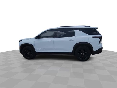 Used 2025 Chevrolet Traverse LT w/ Midnight/Sport Edition FWD image 6