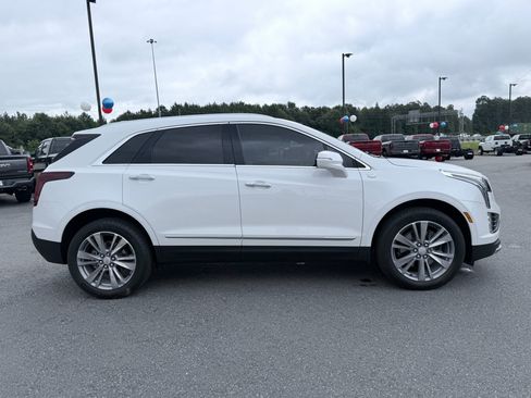 Used 2025 Cadillac XT5 Premium Luxury AWD/4WD image 4