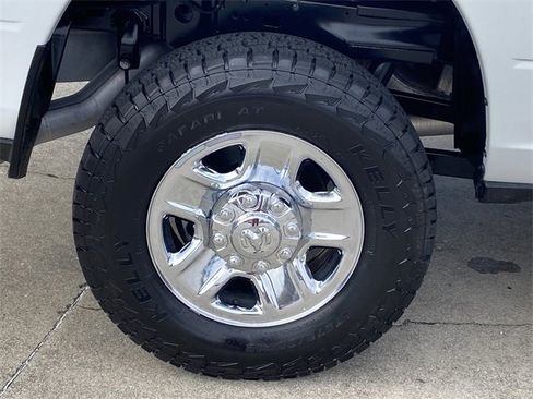 Used 2022 RAM 2500 Big Horn w/ Cold Weather Group image 32