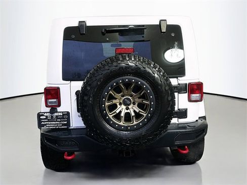 Used 2017 Jeep Wrangler Unlimited Rubicon image 6
