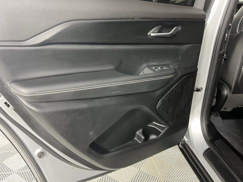 Certified 2023 Jeep Grand Cherokee L Laredo image 27