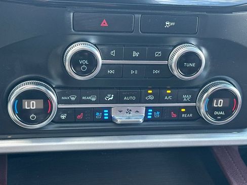 Used 2022 Ford Expedition Max Limited image 21