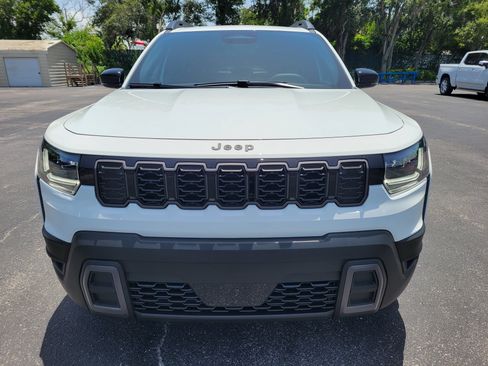 Used 2026 Jeep Cherokee Limited AWD/4WD image 2