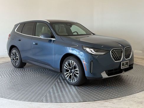 Used 2025 BMW X3 xDrive30i w/ Premium Package AWD/4WD image 7