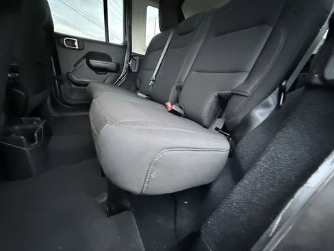 Used 2023 Jeep Wrangler Sport S image 28