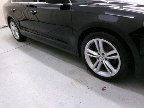 Used 2014 Volkswagen Passat 2.5 SE image 10