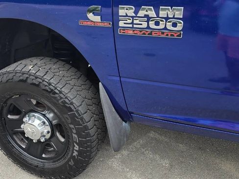 Used 2015 RAM 2500 Tradesman w/ Chrome Appearance Group AWD/4WD image 11