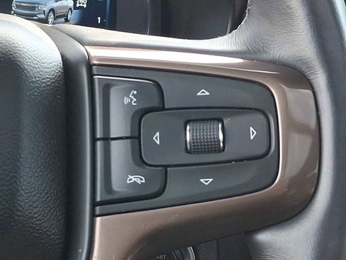Used 2024 Chevrolet Suburban High Country w/ Advanced Technology Package AWD/4WD image 25