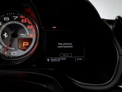 Certified 2019 Ferrari Portofino image 38