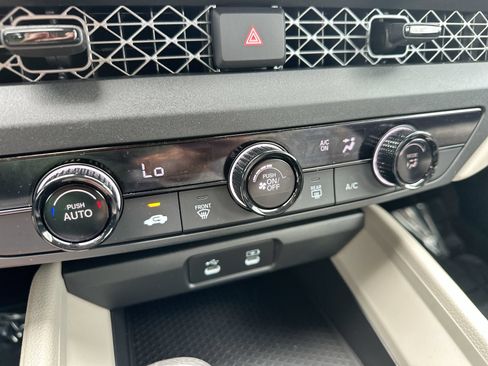 Used 2025 Honda Accord LX image 18