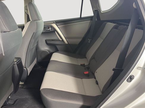 Used 2015 Toyota RAV4 XLE AWD/4WD image 13