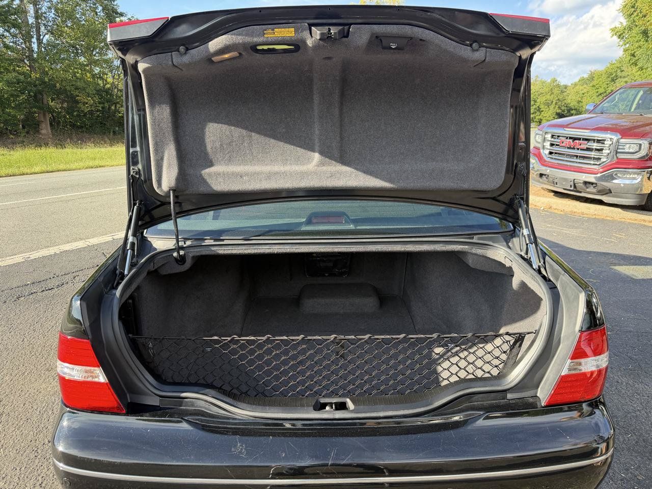 Used 2005 Lexus LS 430 RWD image 41