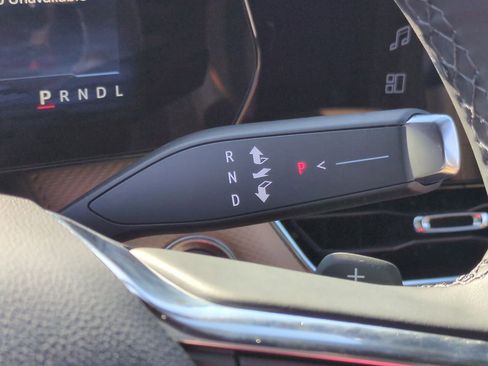 New 2026 Chevrolet Equinox ACTIV image 16