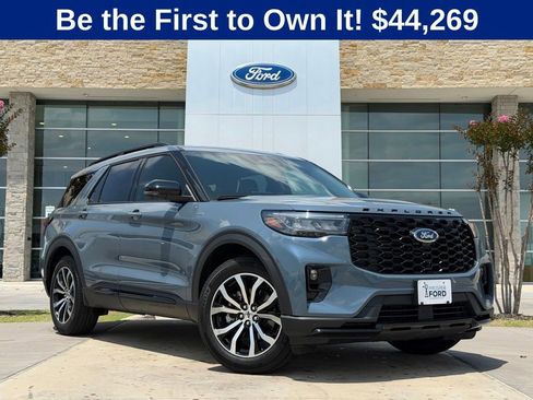 New 2026 Ford Explorer ST-Line w/ Premium Package RWD image 36