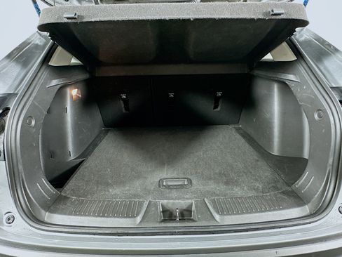 Used 2025 Chevrolet Trax LT FWD image 27