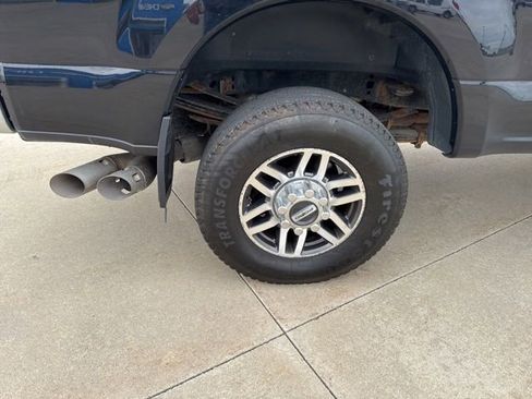 Used 2017 Ford F350 Lariat w/ FX4 4x4 Off Road Package image 7