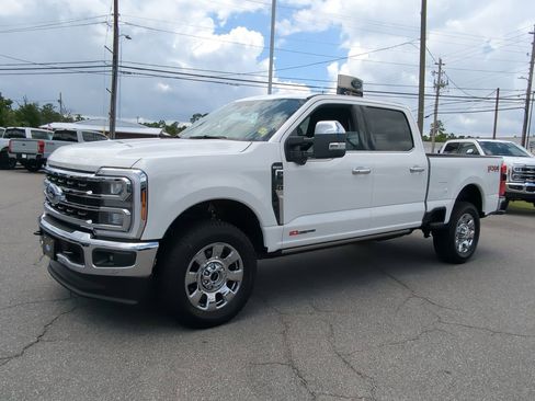 New 2025 Ford F350 King Ranch w/ Chrome Package image 8