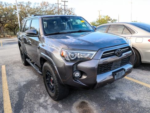Certified 2023 Toyota 4Runner SR5 Premium w/ Moonroof Package image 5