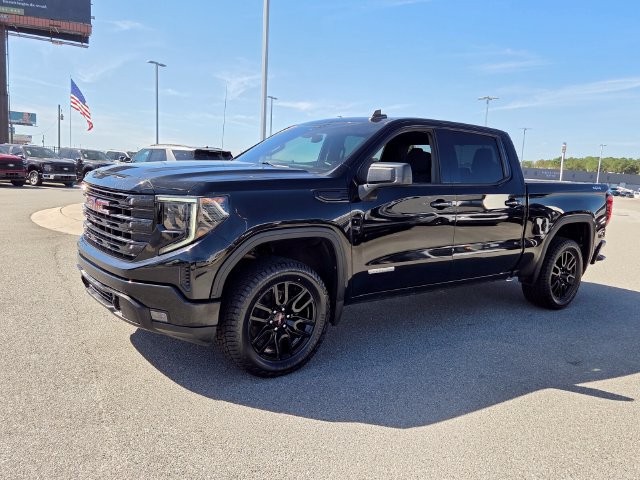 Used 2022 GMC Sierra 1500 Elevation AWD/4WD image 2