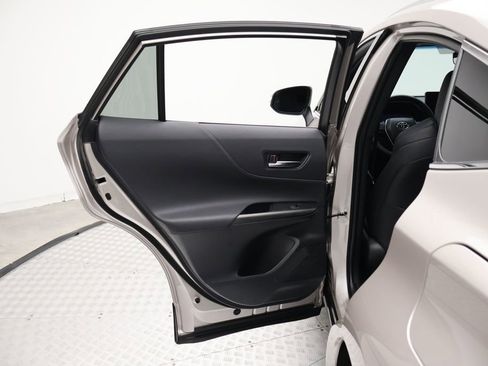 Certified 2024 Toyota Venza Limited image 21