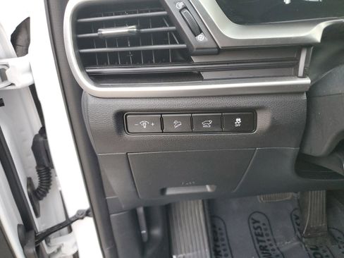 Certified 2025 Kia Telluride S image 31