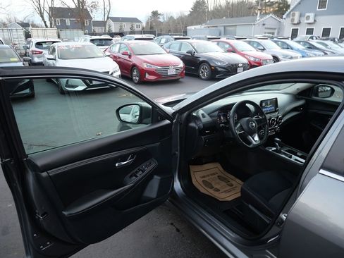 Used 2021 Nissan Sentra SV image 13