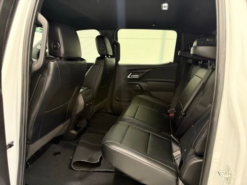 Used 2025 Chevrolet Silverado EV LT image 18