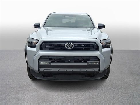 Used 2025 Toyota 4Runner SR5 image 2
