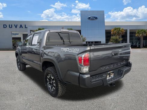 Used 2020 Toyota Tacoma TRD Off-Road image 6