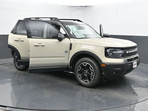 New 2025 Ford Bronco Sport Outer Banks w/ Outer Banks Tech Package+ image 52