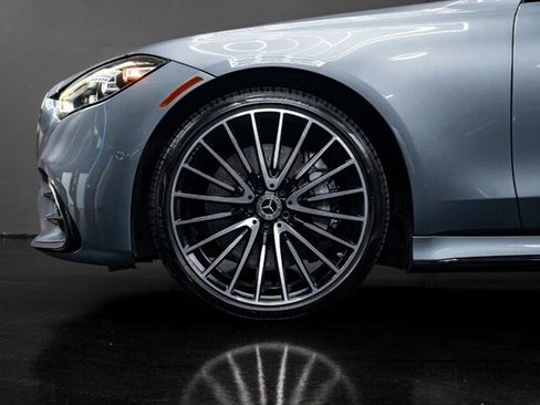 Used 2024 Mercedes-Benz S 580 4MATIC Sedan image 9