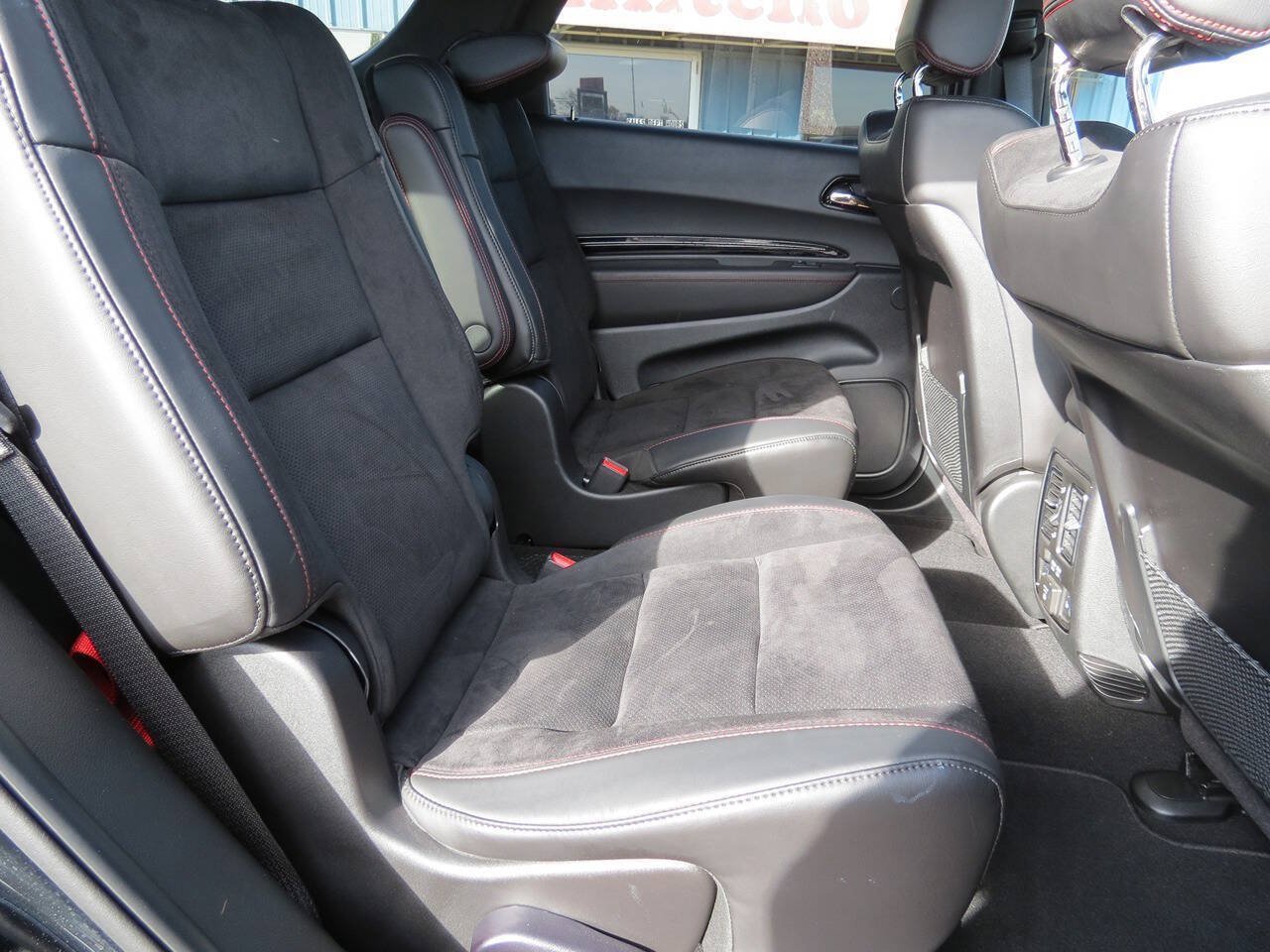 Used 2025 Dodge Durango GT AWD/4WD image 27