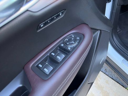 Certified 2024 Cadillac XT6 Premium Luxury w/ LPO, Floor Liner Package AWD/4WD image 29