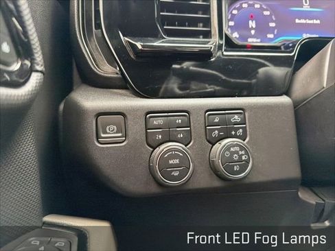 Used 2024 Chevrolet Silverado 1500 ZR2 image 43