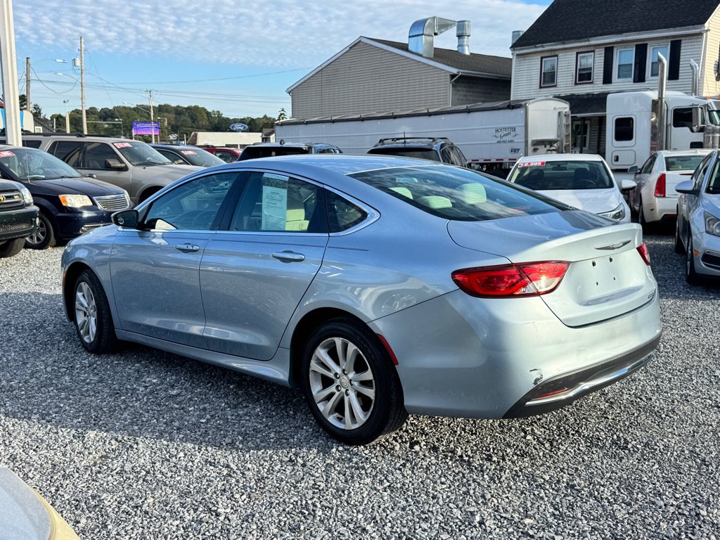 Used 2015 Chrysler 200 Limited FWD image 7
