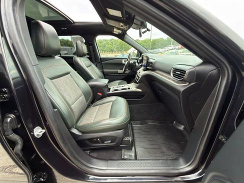 Used 2022 Ford Explorer Timberline w/ Timberline Technology Package AWD/4WD image 9