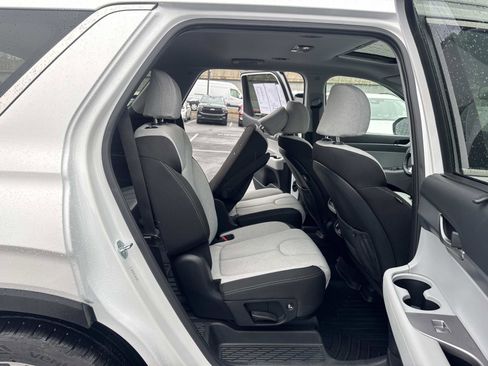 Used 2021 Hyundai Palisade SEL w/ Convenience Package image 15