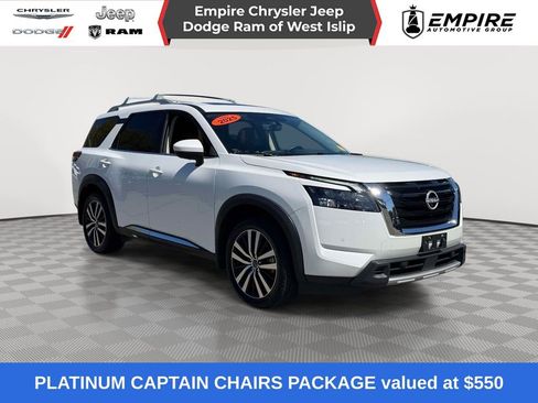 Used 2025 Nissan Pathfinder Platinum AWD/4WD image 1