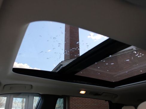 Used 2023 INFINITI QX60 Sensory w/ Vision Package image 19