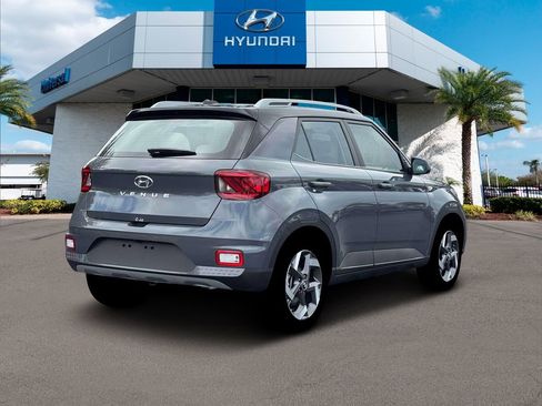 New 2026 Hyundai Venue SEL FWD image 8