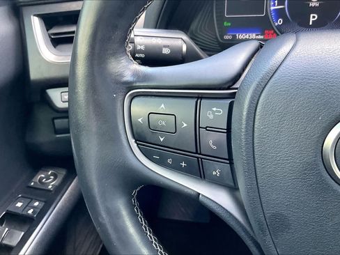 Used 2020 Lexus UX 200 w/ Premium Package FWD image 23