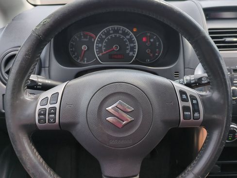 Used 2009 Suzuki SX4 AWD Hatchback w/ Touring Pkg image 31