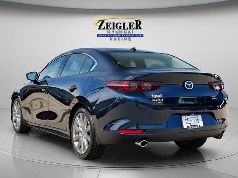 Used 2019 MAZDA MAZDA3 AWD Sedan w/ Premium Package image 5