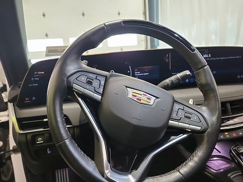 Used 2025 Cadillac CT5 Sport image 10