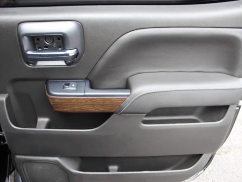 Used 2018 GMC Sierra 1500 Denali w/ Denali Ultimate Package image 12