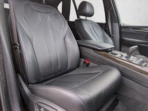 Used 2018 BMW X5 xDrive35i w/ M Sport Package image 22